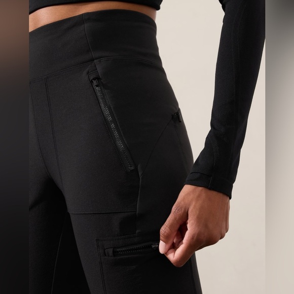 Athleta Headlands Hybrid High Rise Women’s Black Activewear Cargo Pants Size 2 - Picture 4 of 13